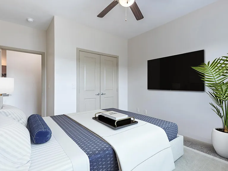 La Mariposa Apartments — Photo 11