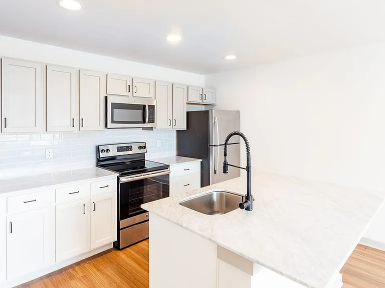 5609 Ross Ave — Photo 14
