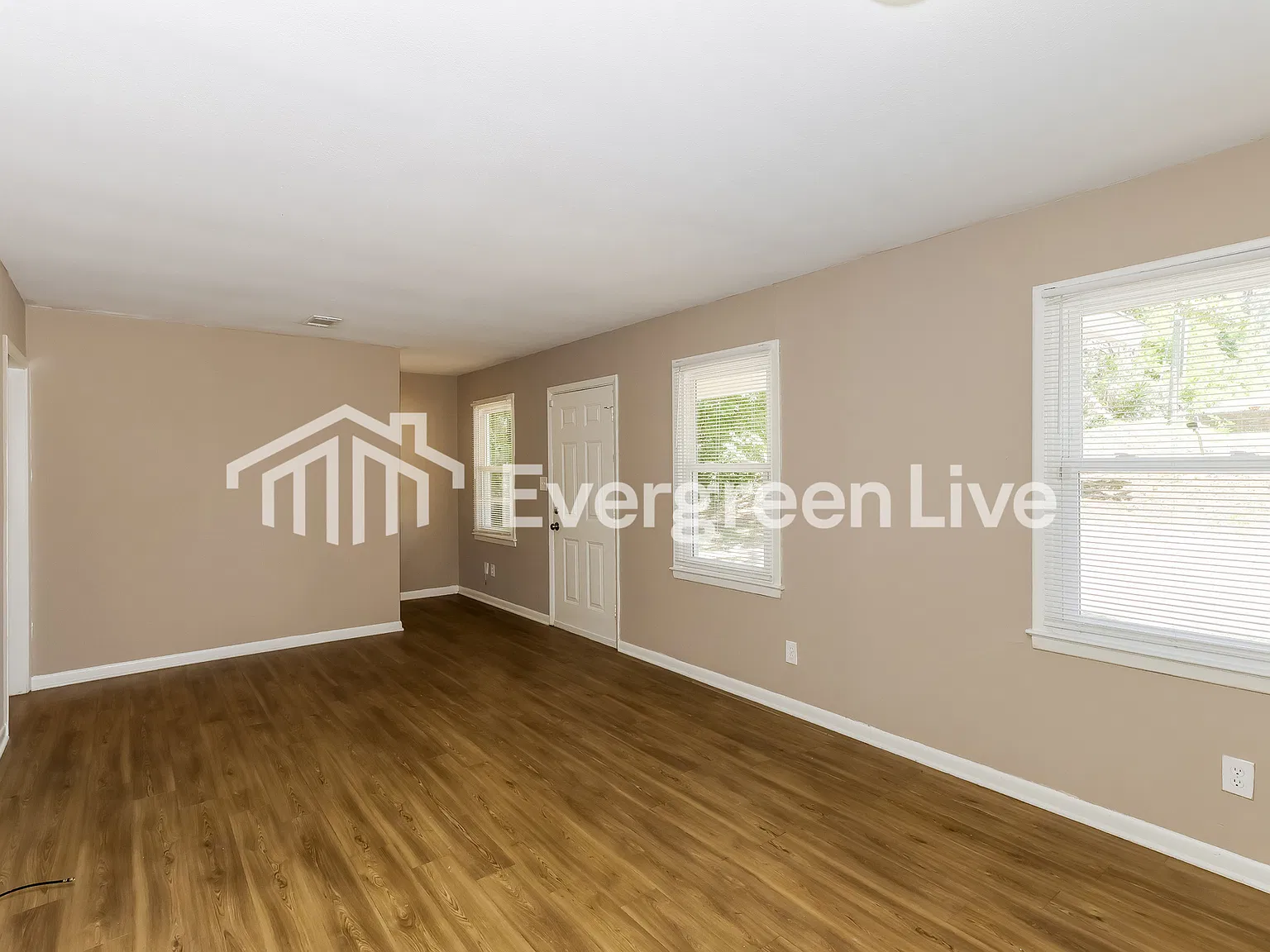 3 bed, 2.0 bath, 1224 sqft, $1,395 — Photo 4