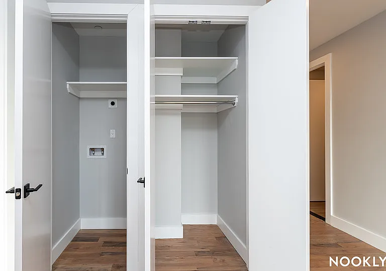 31-61 Vernon Blvd #6X — Photo 5