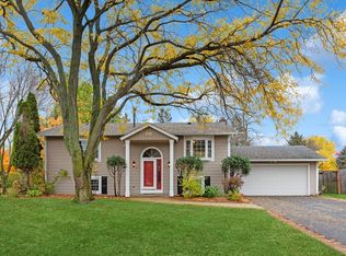 8141 Rhode Island Cir, Bloomington, MN 55438