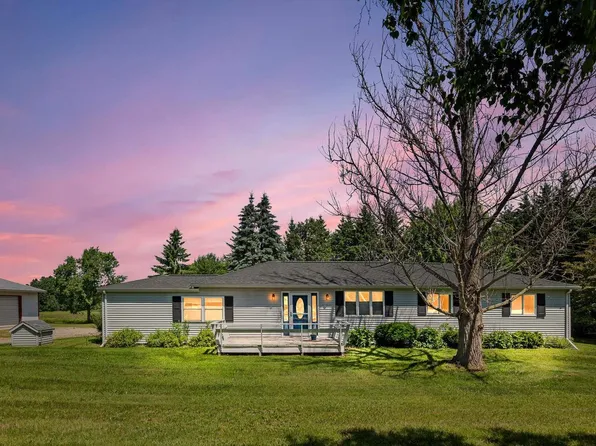 W3164 County Road J, Green Lake, WI 54941