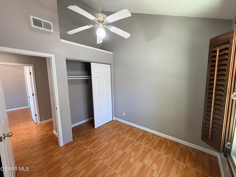 1533 El Greco Cir — Photo 11