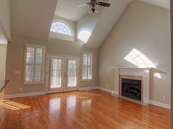 3rd image of 131 Wind Chase Way