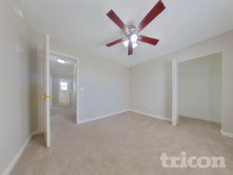 390 Fox Trot Dr — Photo 9