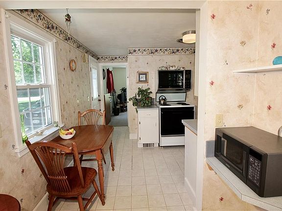 4th image of 277 Prospect Ave