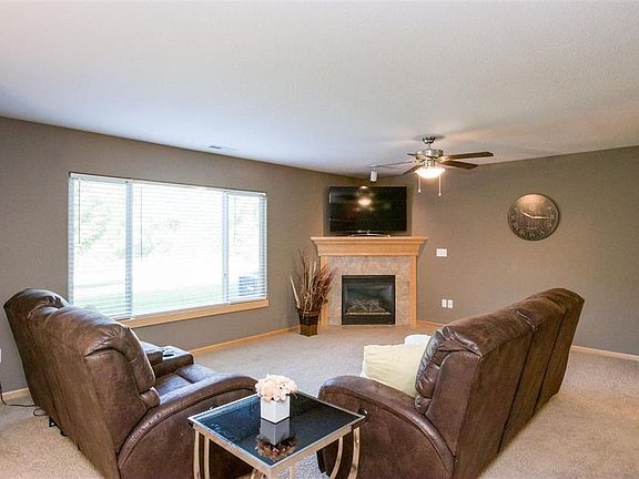 4th image of 1225 Nicholas Ln