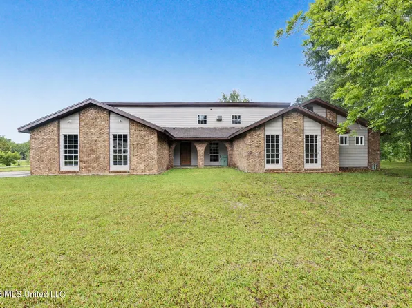 3231 Kings Bridge Rd, Moss Point, MS 39562