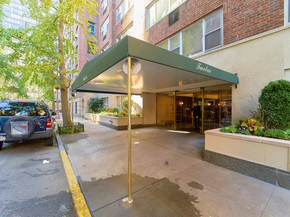 12 Beekman Place image 1 of 17