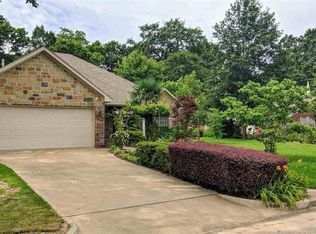 1910 W Robbins St, Tyler, TX 75701