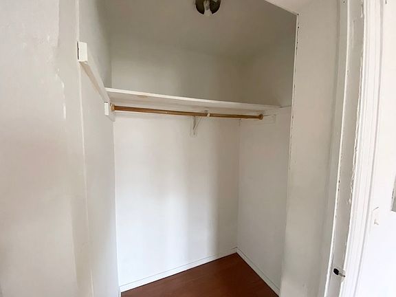 4th image of 354 Parkside Ave #4D