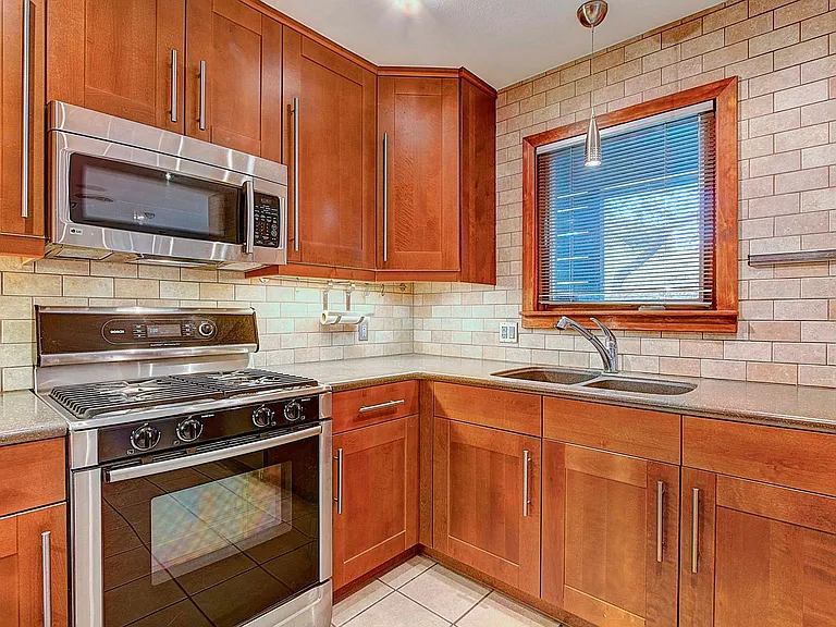 5500 Westminster Drive — Photo 9