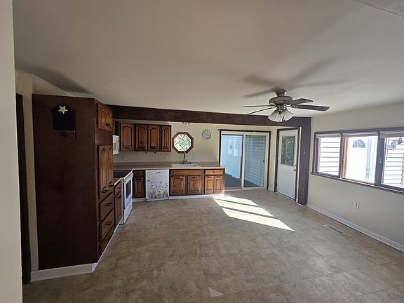 3rd image of 2881 Fix Rd
