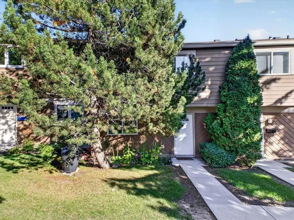 4940 W 39th Ave SW #61, Calgary, AB T3E 6M7