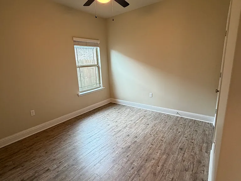 109 Clear Springs Cir — Photo 7
