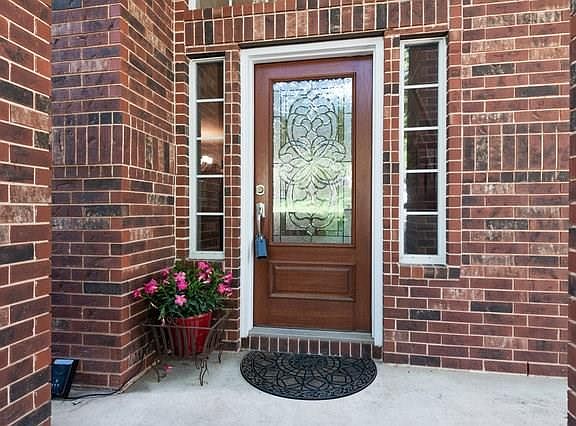 2nd image of 3508 Latimer Dr