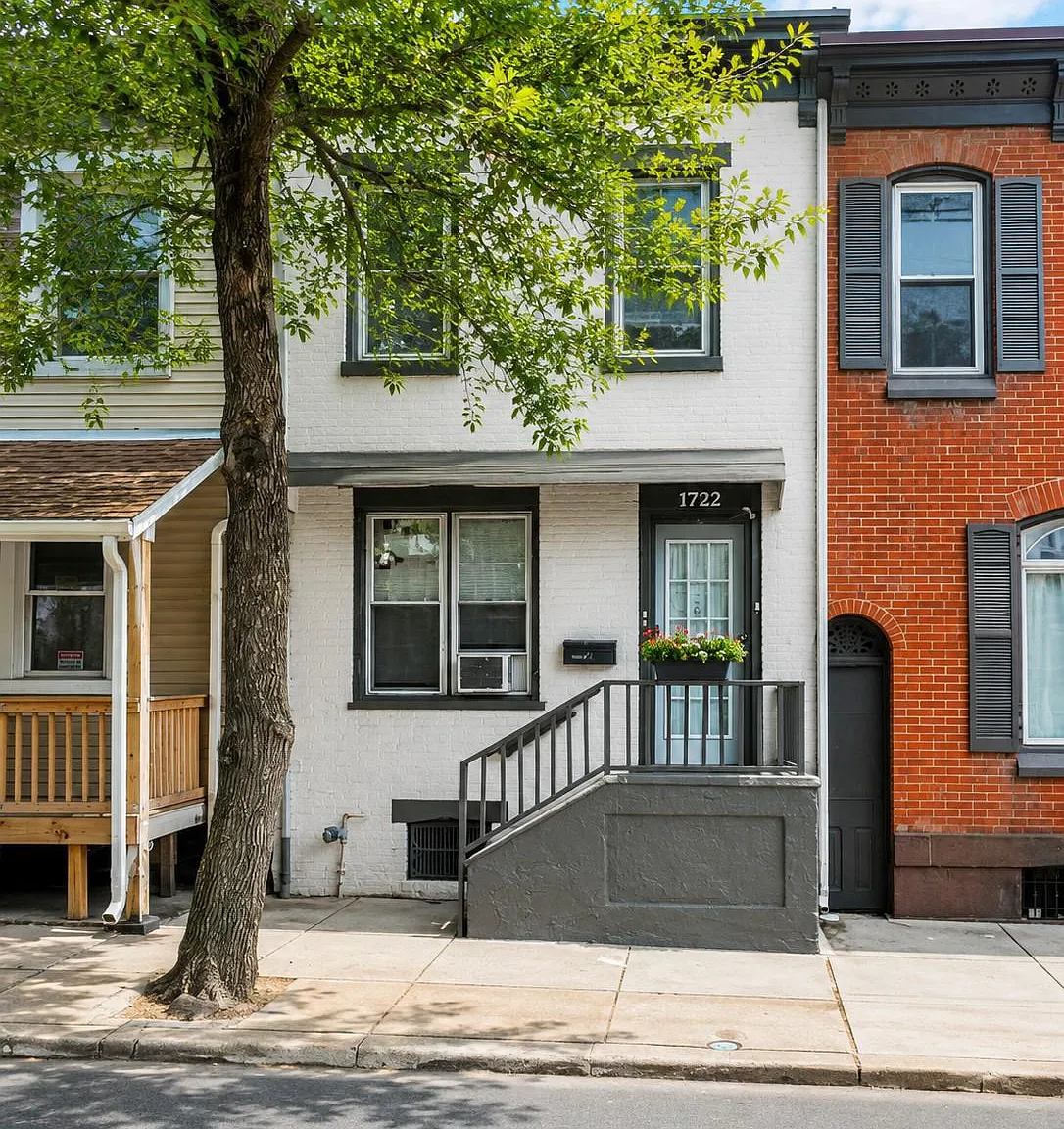 3 bed, 1434 sqft, $1,850 — Photo 1
