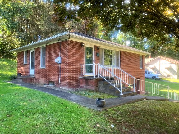 2nd image of 117 Windsor Ln