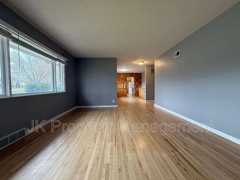 1726 Alder Dr — Photo 5
