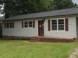 951 Mazeppa Rd, Mooresville, NC 28115