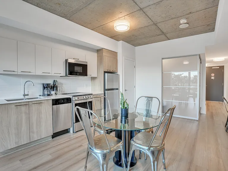 36 Robinson Ave — Photo 19