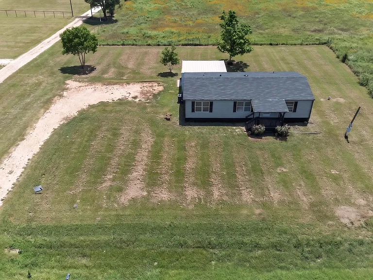 875 W Farm Road 71 — Photo 2