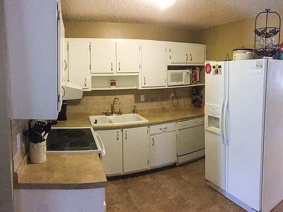3rd image of 4541 Holder Ct