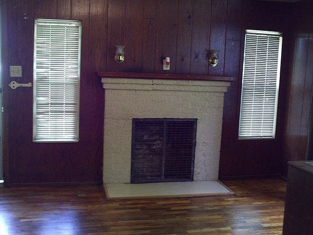 2nd image of 110 Gardner St