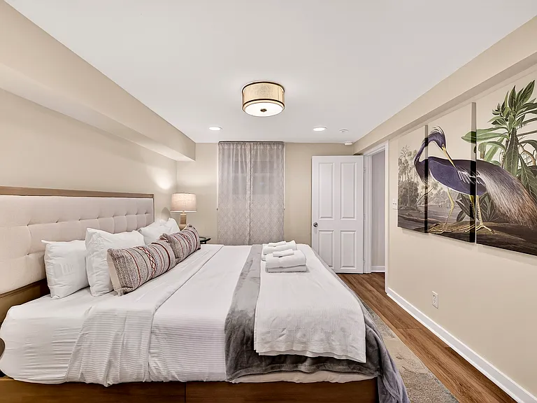 17 W Park Ave #2 — Photo 10