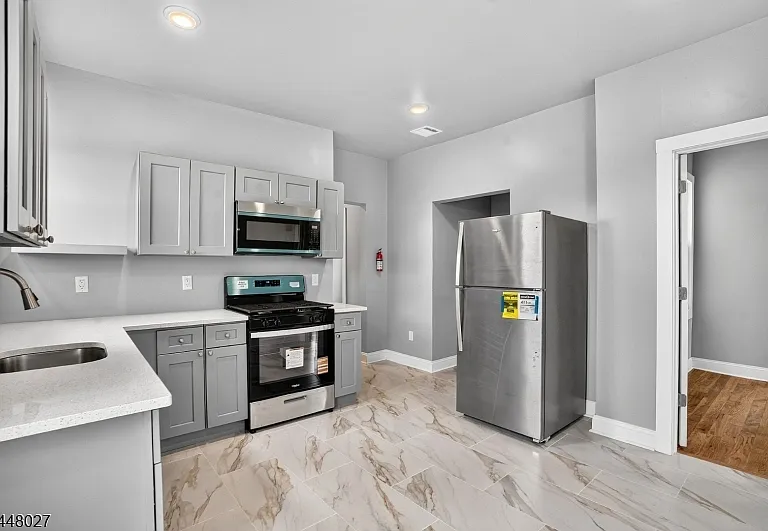 882 S 14th St #3 — Photo 10
