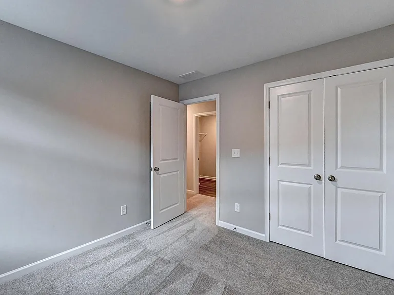 192 Golden Eagle Pkwy — Photo 35