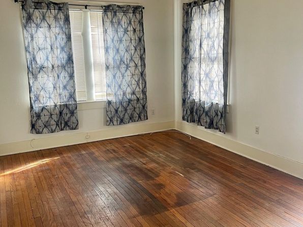 3209 Ivanhoe St APT D