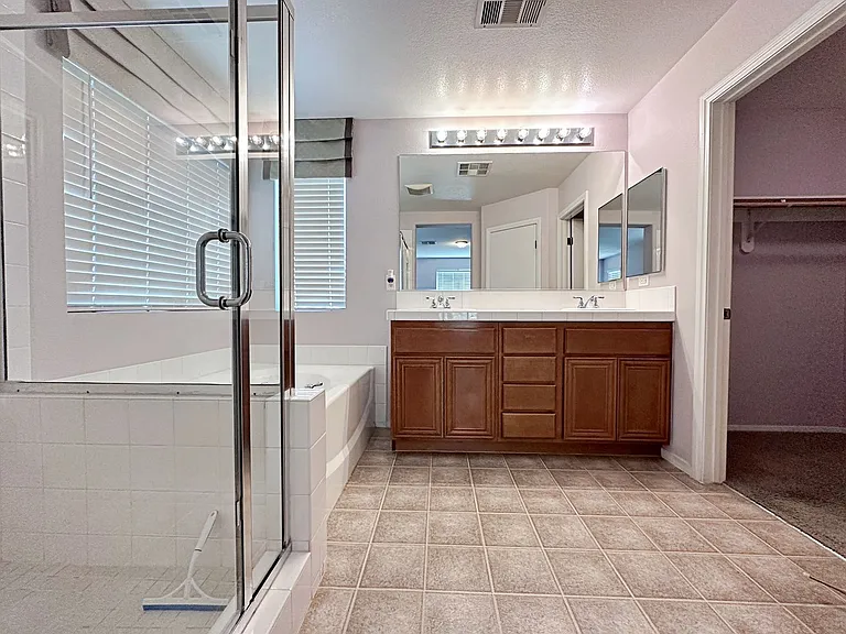 5241 Pendergrass St — Photo 23