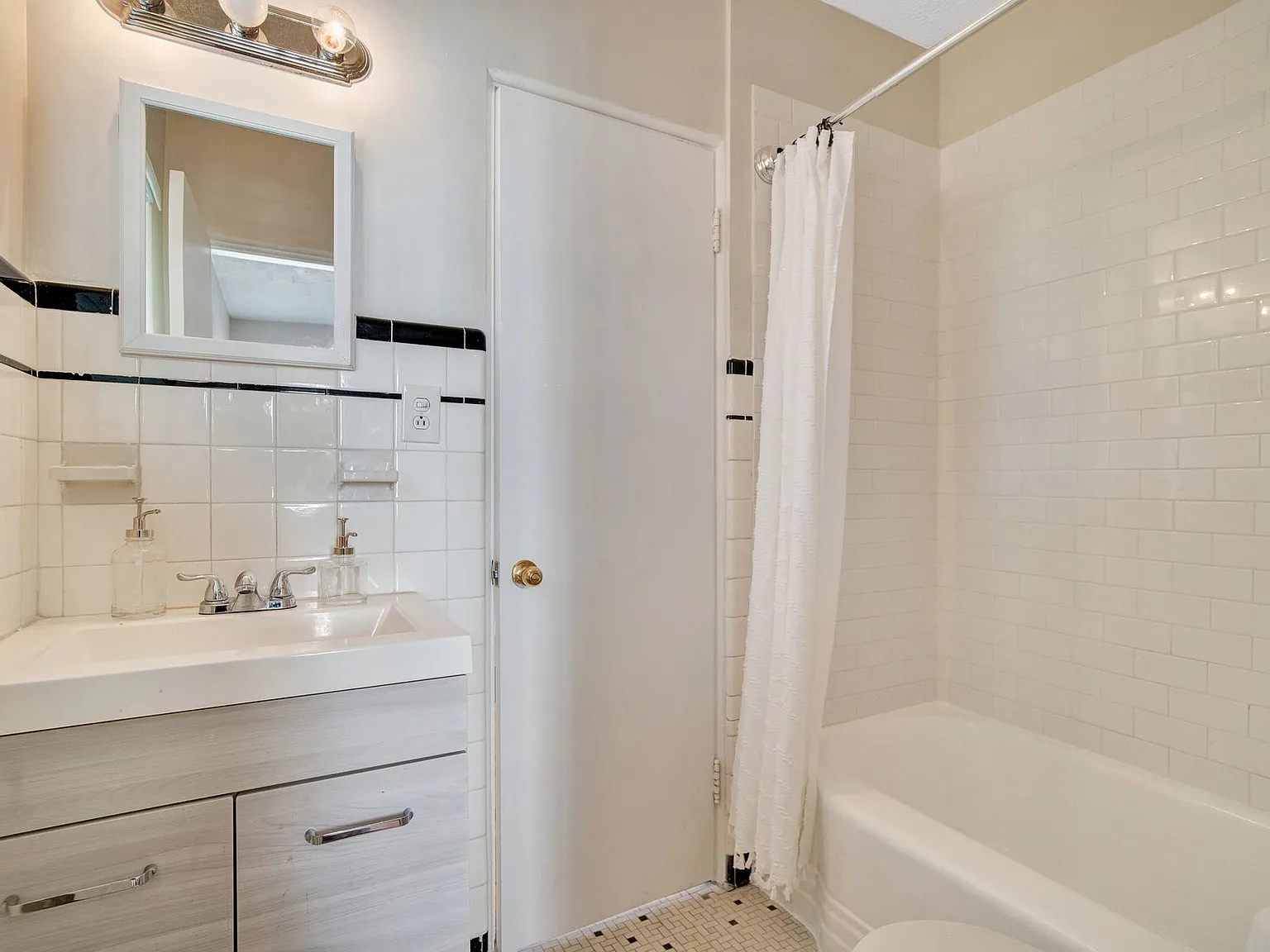 Park Lake Villas | 2 Bedroom Apartments in Orlando, FL — Photo 3