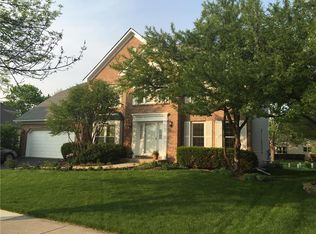 1908 Montclair Dr, Naperville, IL 60565