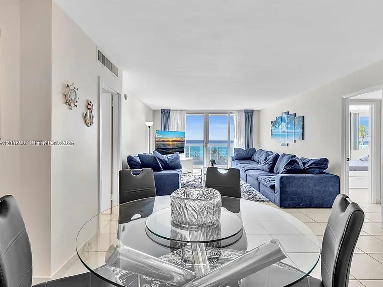 3140 S Ocean Dr #206 — Photo 5