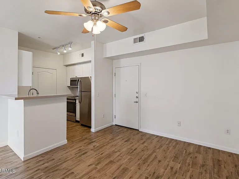 1701 E Colter St #182 — Photo 6