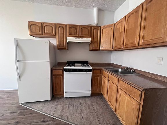 3rd image of 114-34 Farmers Blvd #2Z
