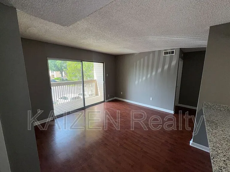 6747 Quail Hollow Ct #2 — Photo 7