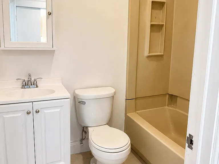 8 Summer St #2A — Photo 3