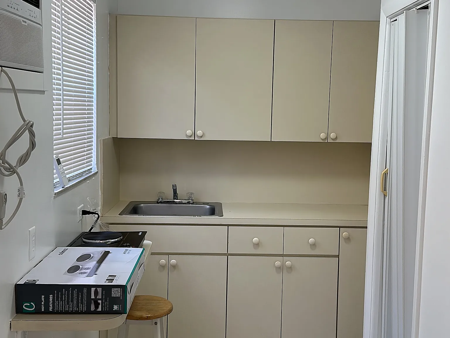 1 bed, $1,100 — Photo 3