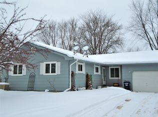 12920 N 4th Ave, Lindstrom, MN 55045