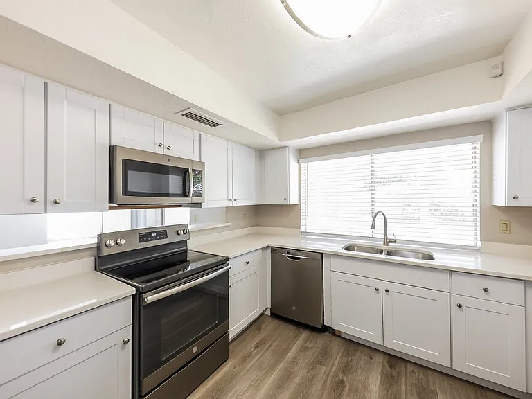 5719 W Michigan Ave — Photo 8
