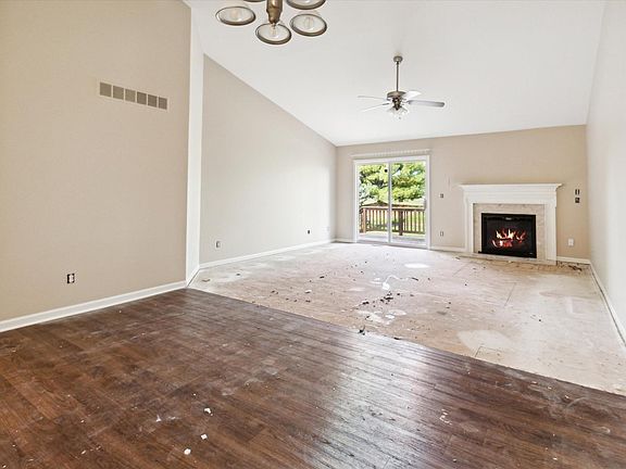 5th image of 22837 Woodcreek Dr #22837