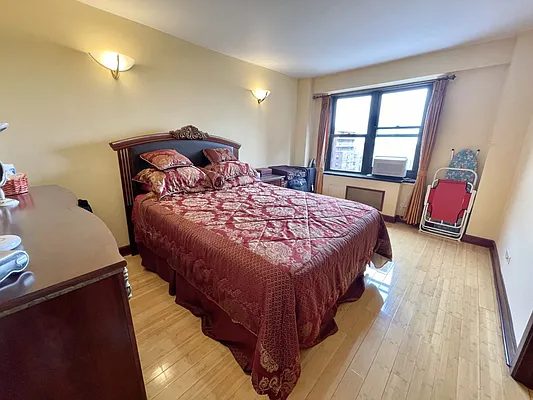 Rented by Corcoran | media 15