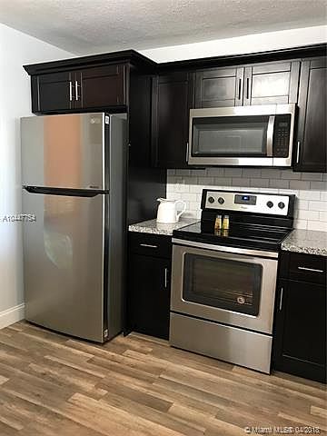 1st image of 100 NW 76th Ave APT 209-2