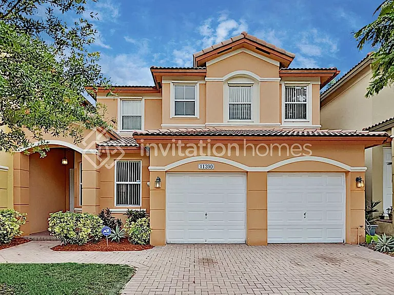 11390 NW 83rd Way — Photo 1