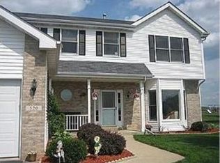520 Bethany Dr, Belvidere, IL 61008
