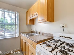 131 S Courthouse Rd APT 3, Arlington, VA 22204
