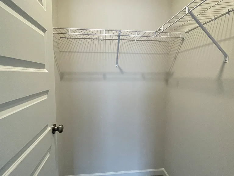 558 Trinity Way — Photo 24